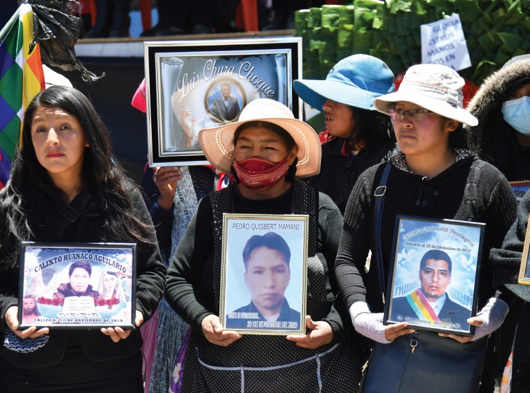 Seis informes denuncian masacres, ejecuciones extrajudiciales y torturas durante el régimen de Áñez