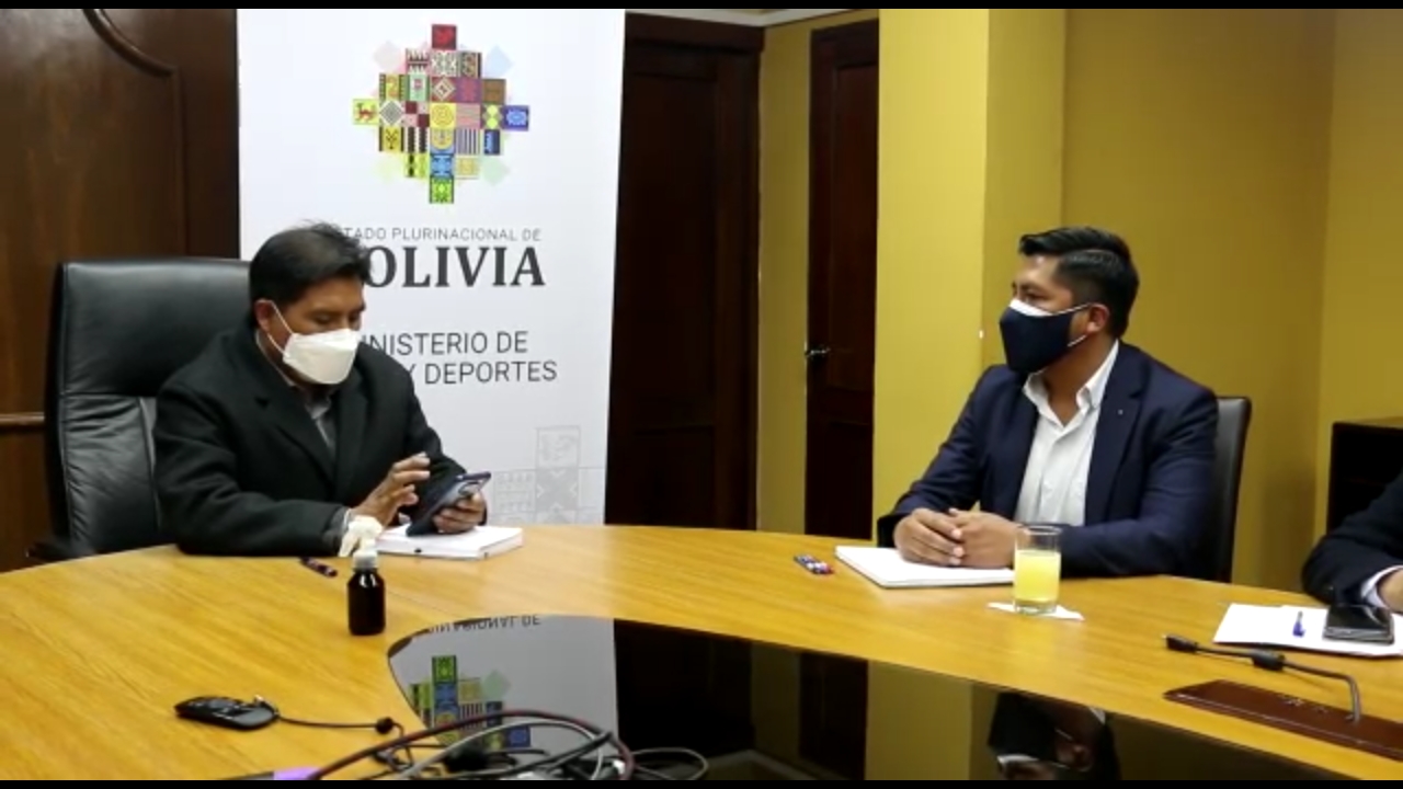 Ministerio de Salud coordina con la Alcaldía de Oruro para proveer más de 150.000 dosis de vacunas contra el COVID-19