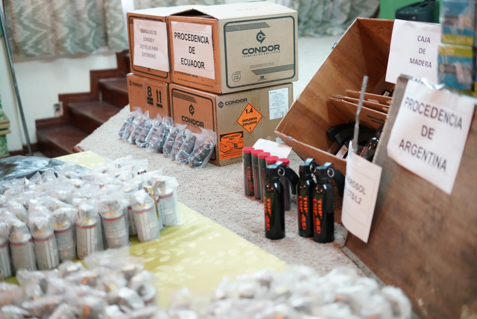 Gobierno presenta municiones enviadas por Argentina y Ecuador en 2019