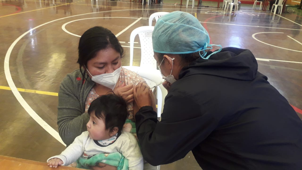 Soledad Silva, una madre de 35 años que convoca a vacunarse contra el COVID-19