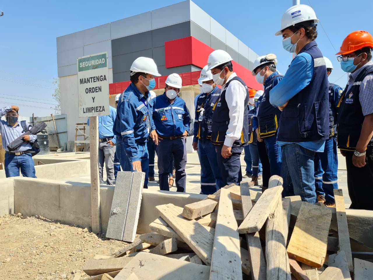 Gobierno autoriza desembolso de Bs 52 millones adicionales para garantizar el Tren Metropolitano