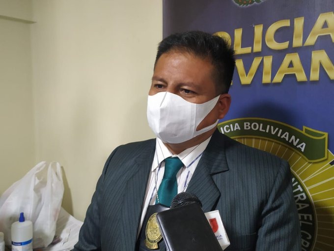 Policía aprehende al chofer de un vehículo que trasportaba a cuatro migrantes haitianos