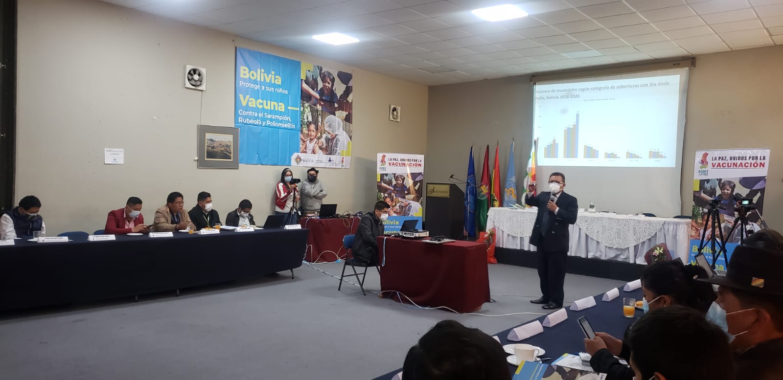 Municipios de La Paz declaran de “alta prioridad” a la campaña de vacunación a menores de 6 años con una dosis de SRP