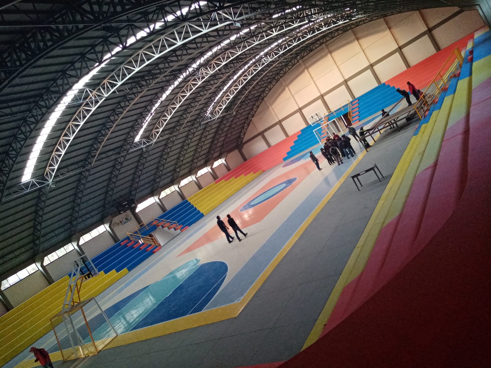 Habitantes del municipio de Morochata estrenan coliseo cerrado para 1.500 personas edificado con Bs 5,3 millones