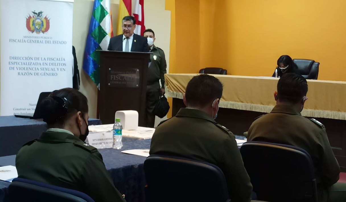Fiscalía capacita a funcionarios policiales para la toma de denuncias de víctimas de violencia sexual y en razón de género