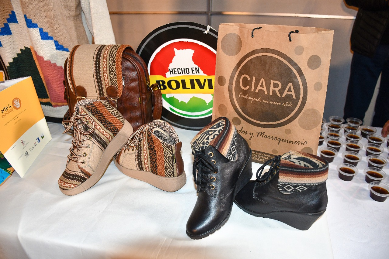 Expositores ofertarán diversidad de artesanías con identidad cultural en la IV Feria Plurinacional