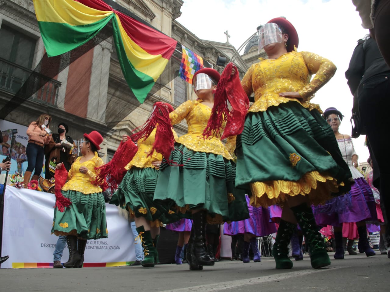 Cinco departamentos y embajadas de Bolivia se suman al “Matracazo Plurinacional”
