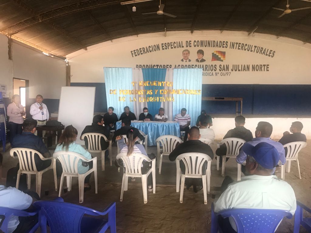 Primer encuentro de periodistas y comunicadores de la Chiquitanía se desarrolla en San Julián
