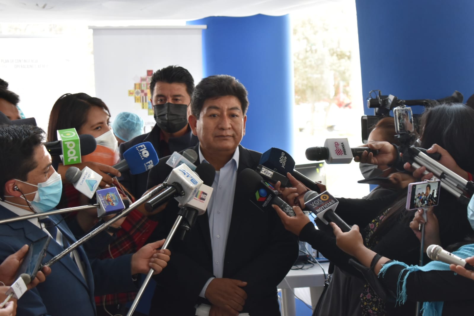 Inauguran puntos de inmunización contra el COVID-19 en aeropuertos internacionales de tres ciudades de Bolivia