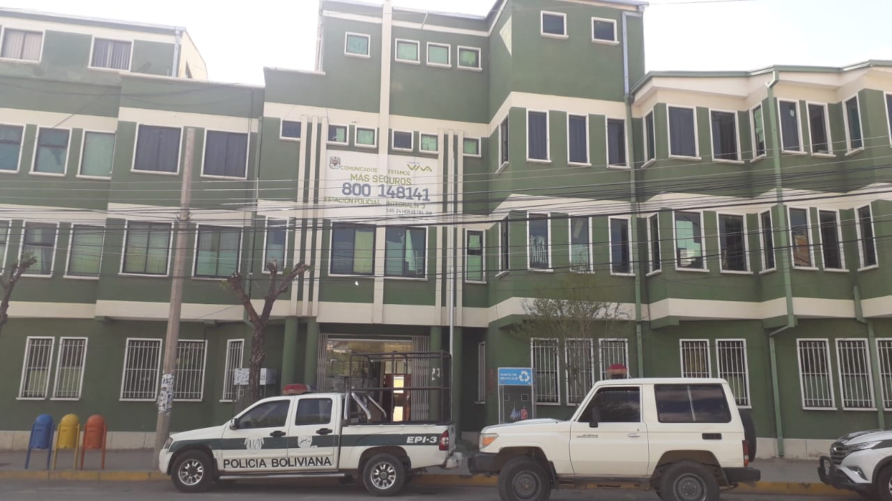 Presunta bebedora consuetudinaria fallece dentro un recinto policial en Oruro