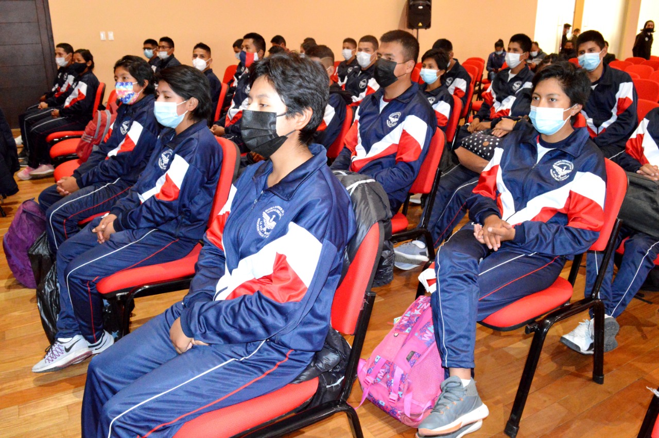 Educación promueve conversatorio sobre Paulo Freire con estudiantes de las ESFM