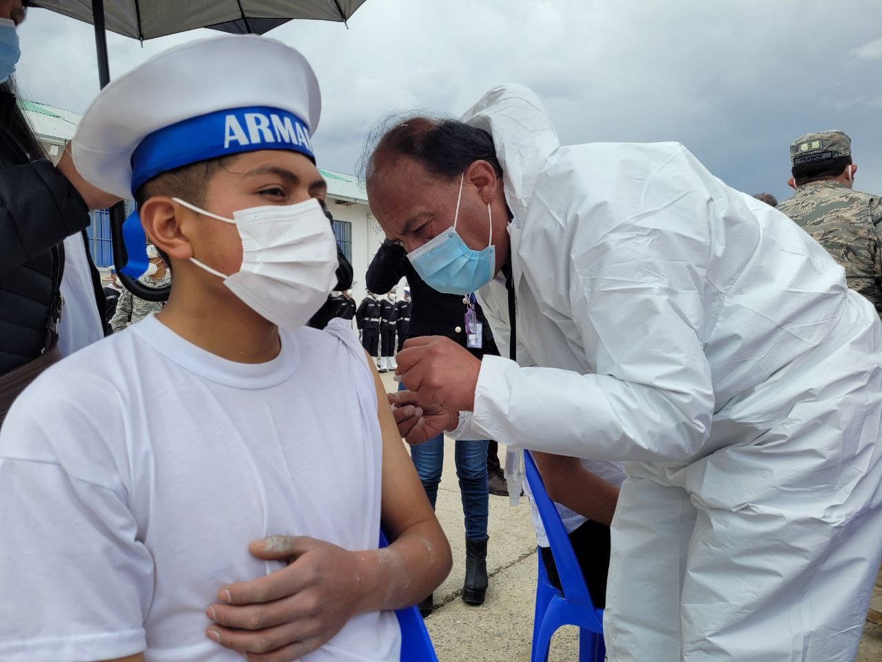 Marineros de la Armada Boliviana incentivan la vacunación contra el COVID-19