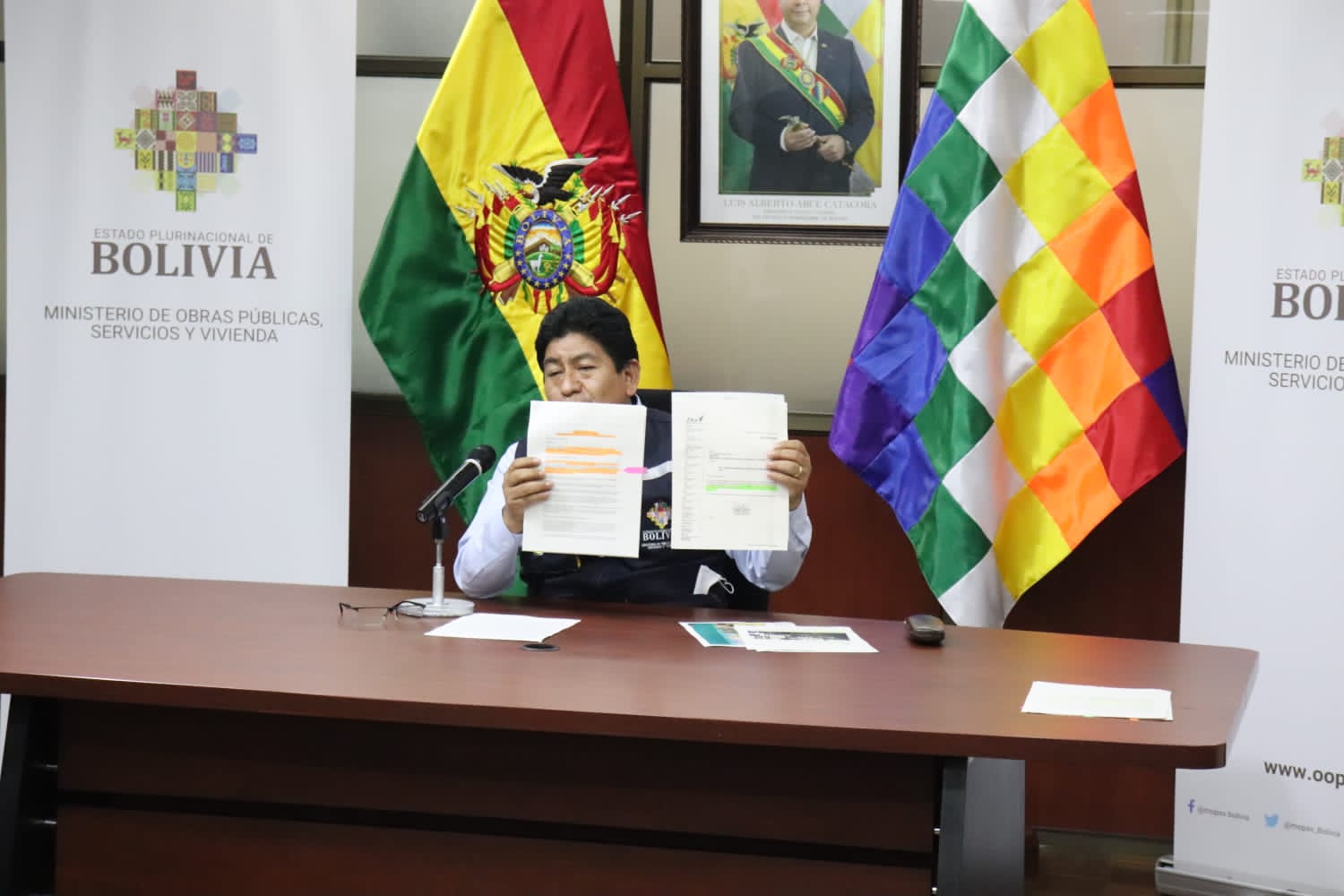 Ministro de Obras Públicas advierte pérdidas por más de Bs 1,2 millones por paro en AASANA, SABSA y BoA