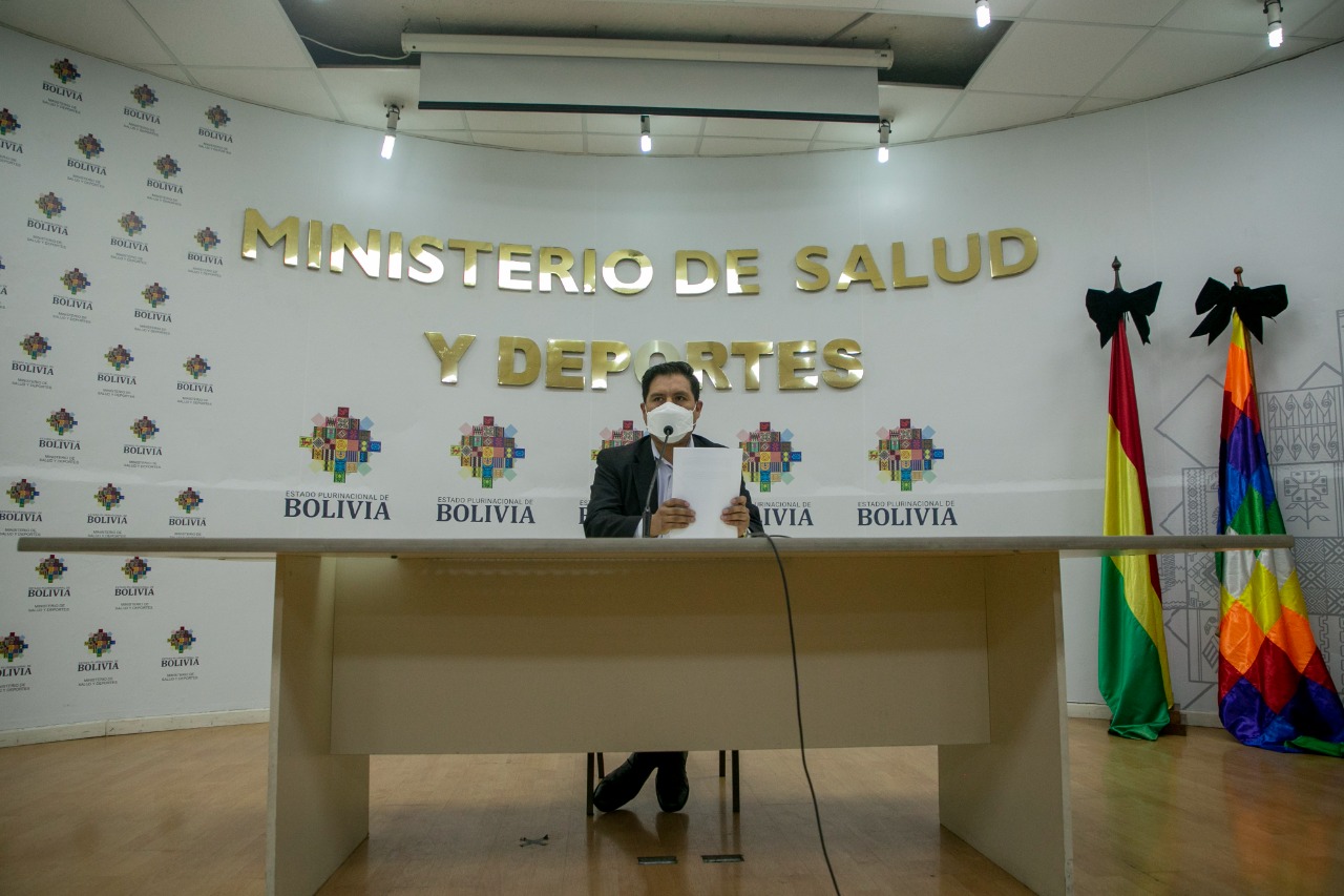 Ministro de Salud exige a los Sedes operativizar la inmunización y no dejar expirar las vacunas