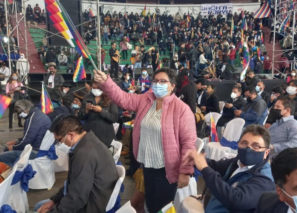 Ministra Navia: Gobierno escucha las propuestas del pueblo para la reactivación económica y productiva del país