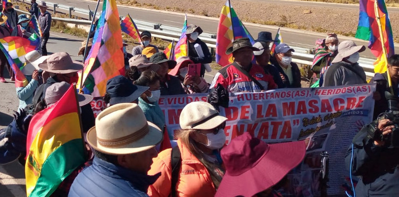 Marcha de familiares y víctimas de las masacres de 2019 llega a Vila Vila y se dirige a Panduro
