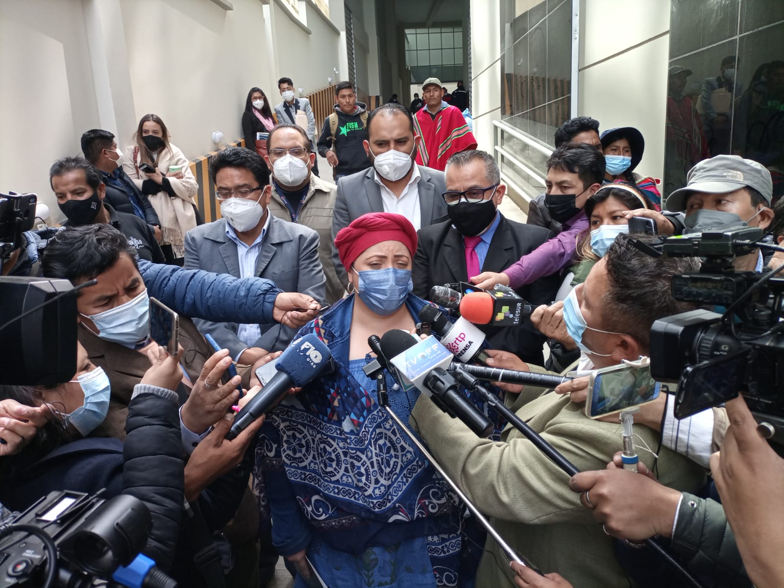 Gobierno y víctimas de las masacres concluyen diálogo y acuerdan nuevo encuentro para noviembre