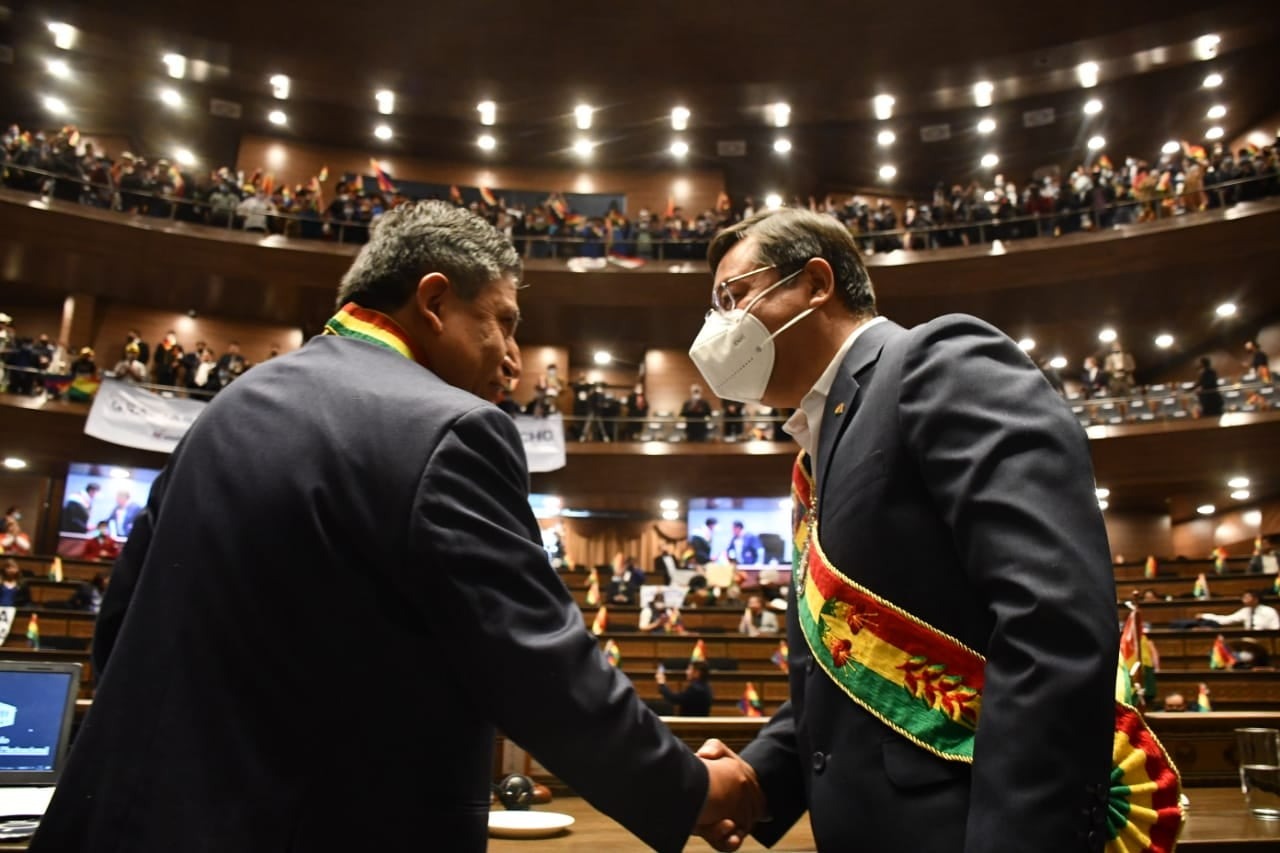 Primer año de gestión perfila a la Bolivia del Bicentenario con crecimiento económico y justicia social