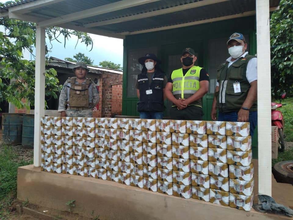 Senasag incauta 1.950 litros de productos líquidos y mariscos sin registro sanitario en Pando