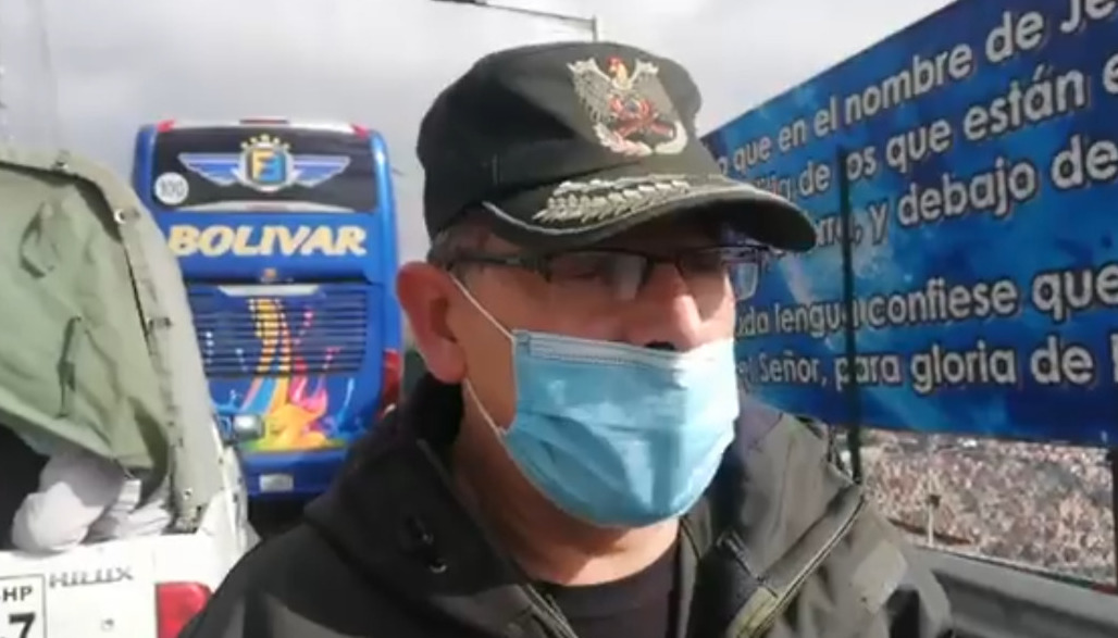 Pofoma rescata 200 lagartijas, perros y gatos tras un operativo en la feria 16 de Julio de El Alto