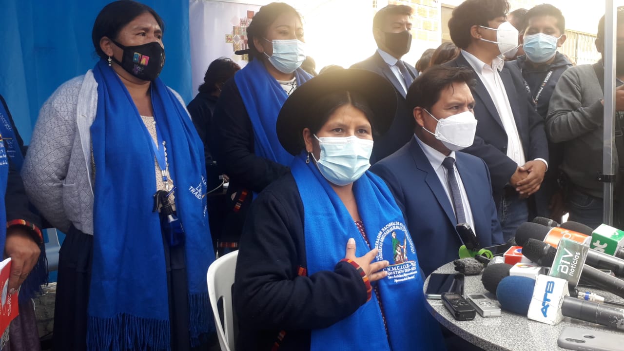 Bartolinas piden restituir el Viceministerio de Medicina Tradicional