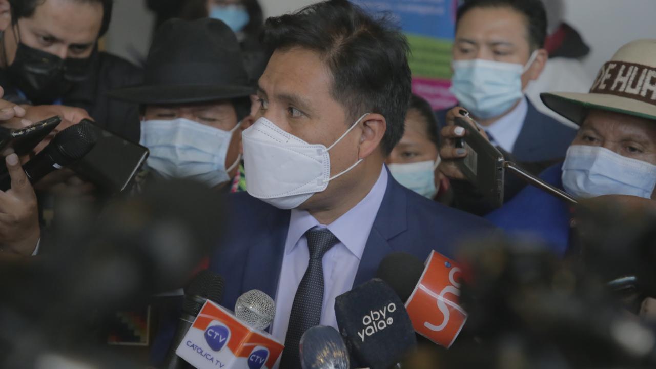 Ministro: Disminución de casos COVID-19 no significa una desescalada