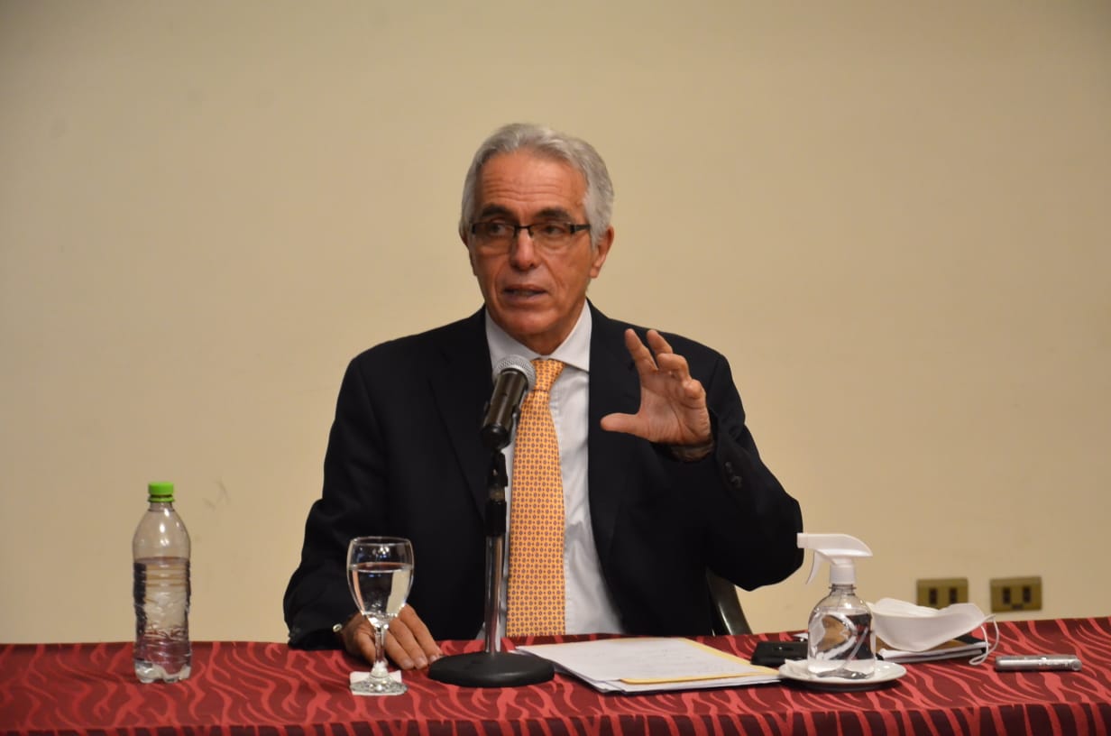 García-Sayán lamenta retardación de justicia para víctimas de masacres