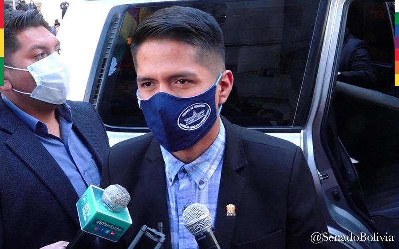 Presidente del Senado pide a Revilla solucionar el problema de la basura en La Paz