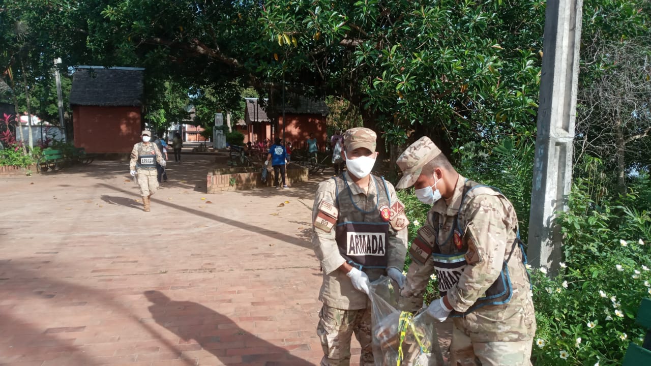 Armada Boliviana desarrolla campaña de limpieza en Riberalta