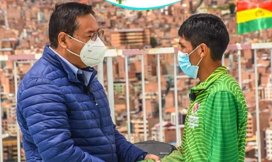 Atleta orureño agradece y saluda el respaldo del presidente Luis Arce para emprender viaje en representación de Bolivia