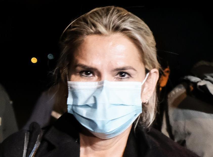 En cumplimiento a determinación judicial, personal médico cuida salud de Áñez pese a sus reiteradas negativas