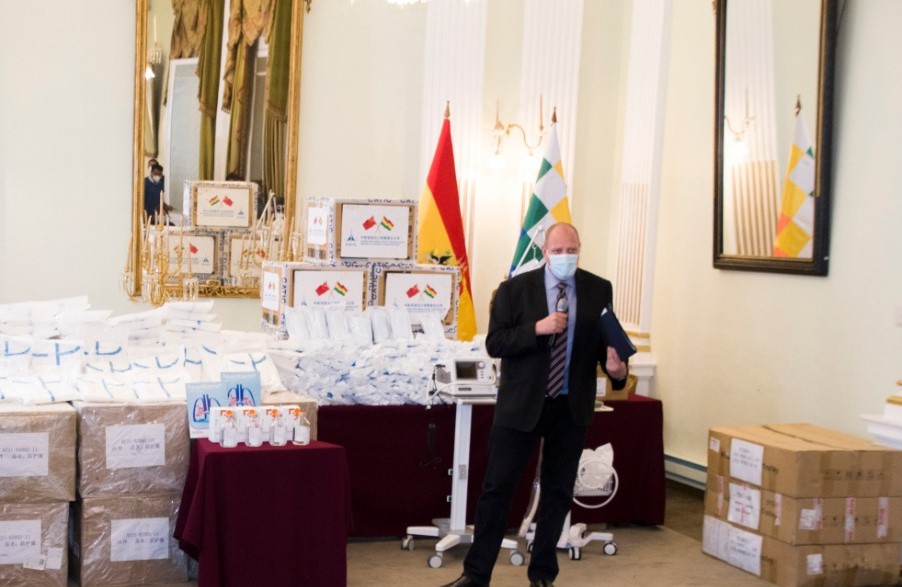 Blanco informa que donaciones de bioseguridad abandonadas por el gobierno de facto fueron entregadas a Salud y a las FFAA