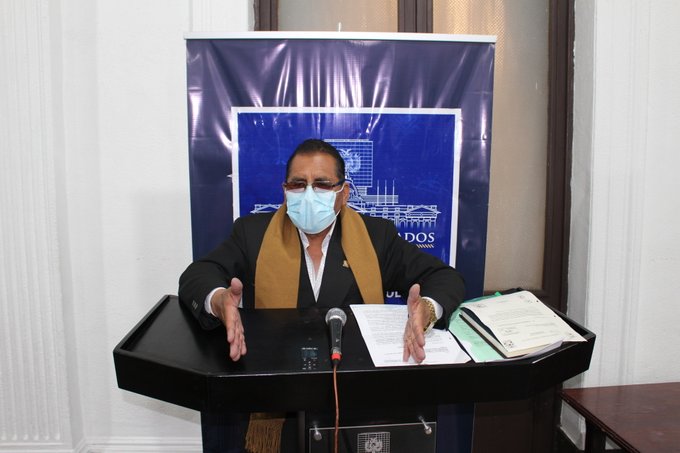 Brigada Parlamentaria: Albarracín debe responder a petición de informe por manipular a universitarios para golpe de Estado