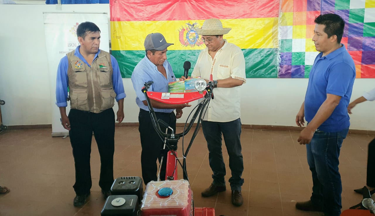 Santa Cruz: Gobierno invierte más de Bs 8,1 millones en tecnología agrícola para San Julián