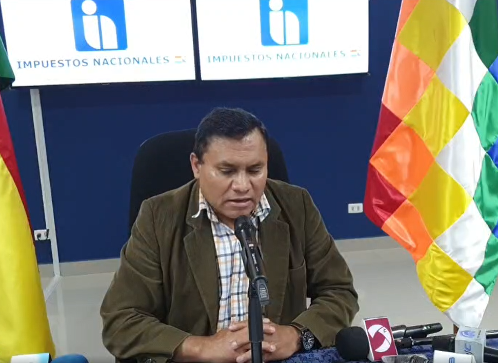 Presidente de Impuestos Nacionales descarta nuevos tributos al comercio digital