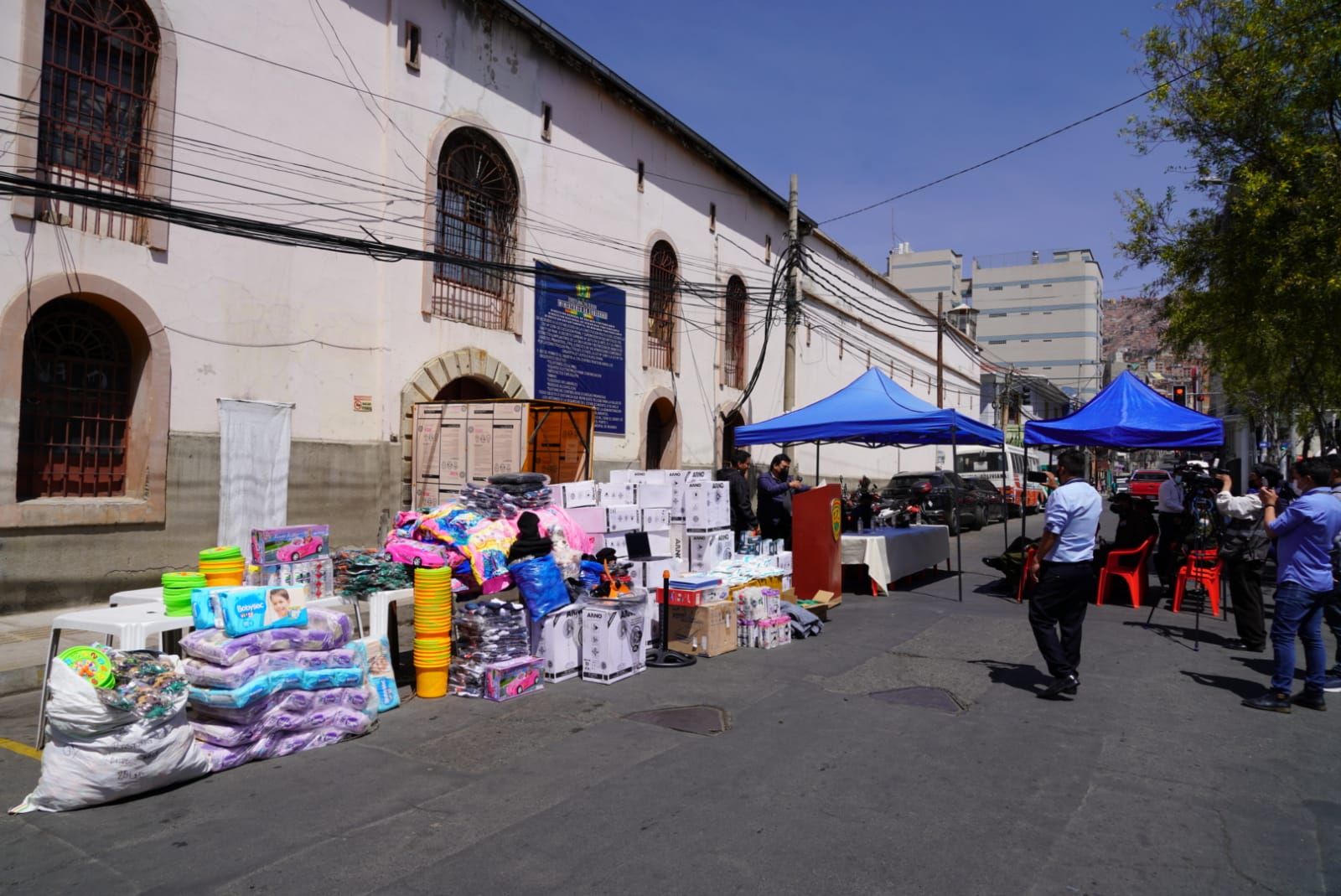 Ministerio de la Presidencia entrega donación para centros penitenciarios de La Paz