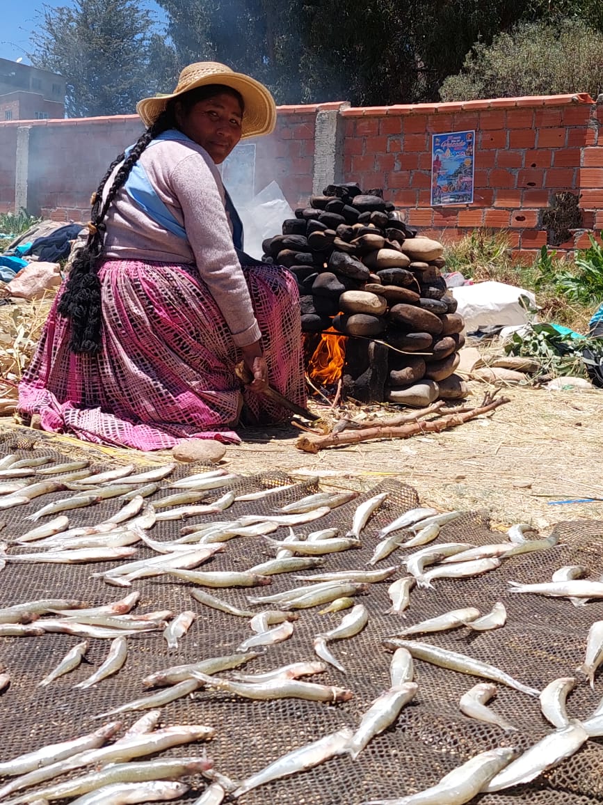 Gastronomía y artesanía destacan en la XVI Feria del Pescado 2021 en Huatajata