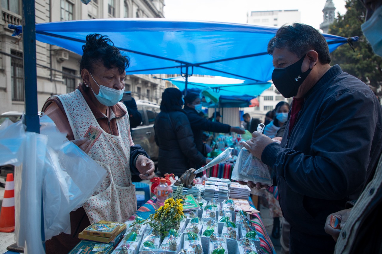 Vicepresidente Choquehuanca pide por el bienestar de los bolivianos al Ekeko