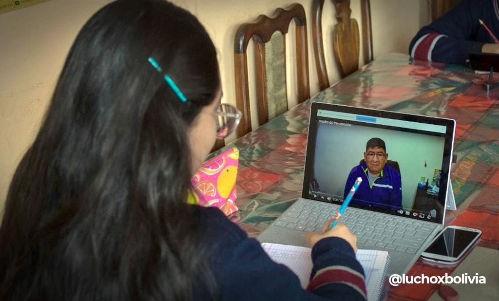 Padres de familia denuncian que estudiantes son expulsados de clases virtuales por no pagar pensiones