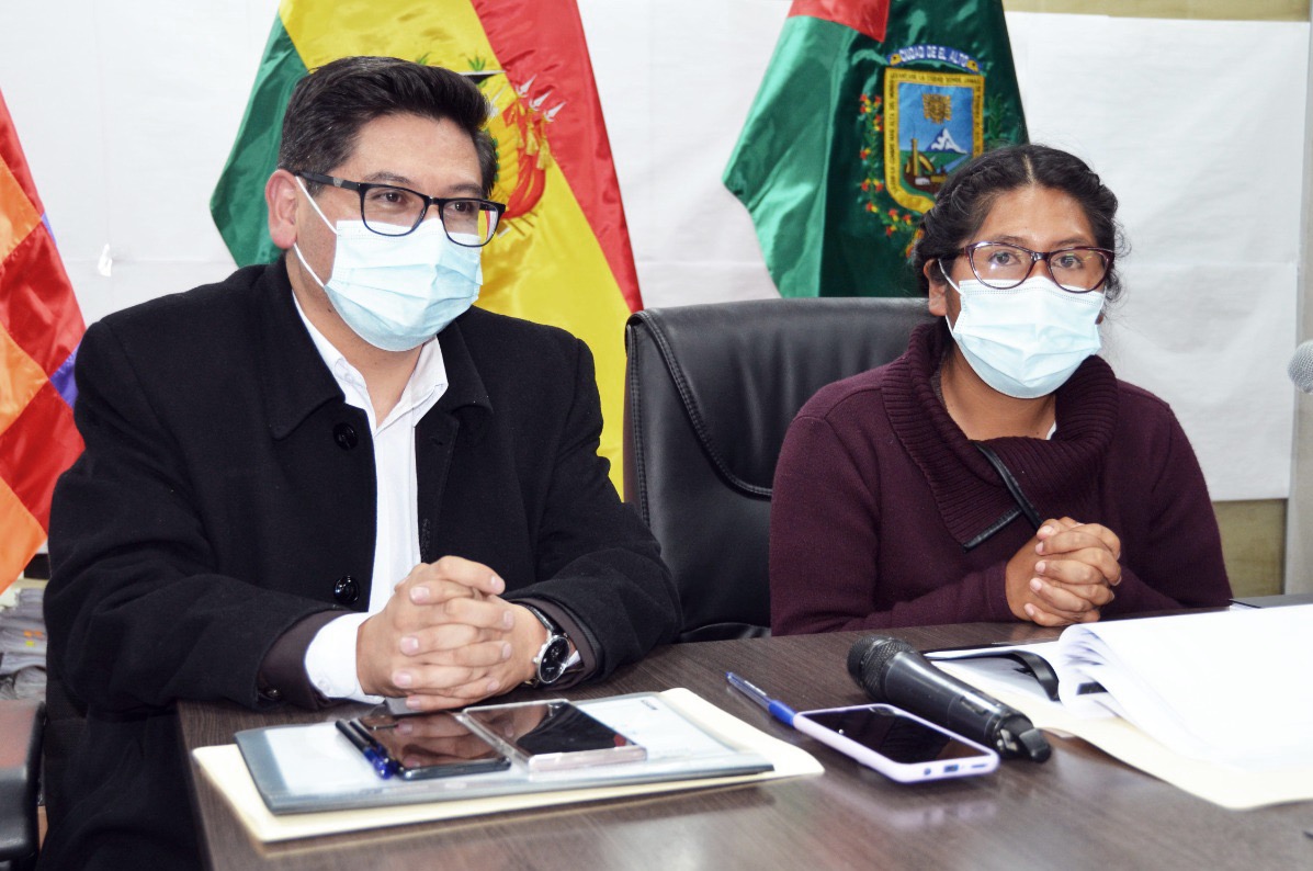 Ministro de Economía y Alcaldesa de El Alto se reúnen para evaluar la situación financiera y económica del municipio