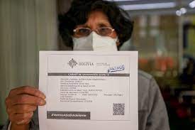 Servidores públicos deben presentar carnet de vacunación al área de recursos humanos