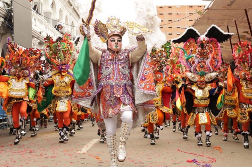 Las cinco diabladas del Carnaval de Oruro mostrarán su originalidad en defensa de esa danza boliviana