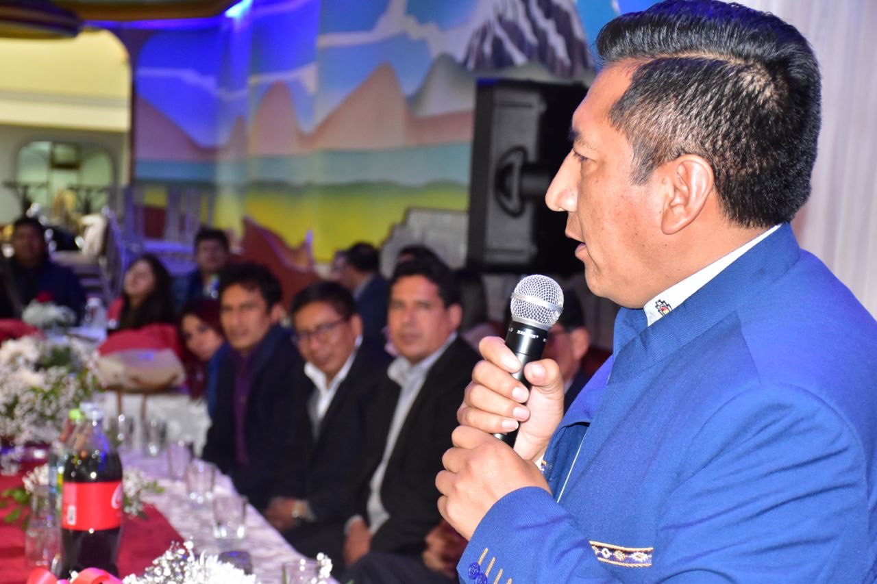 Presidente de Diputados destaca esfuerzo de maestros rurales para llevar la enseñanza a rincones alejados