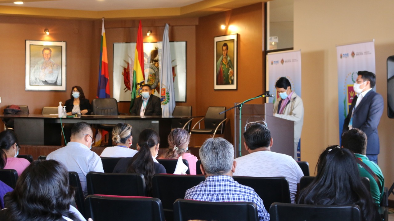 Ministerio de Educación realiza en Cochabamba un taller de capacitación normativa para autoridades recién posesionadas