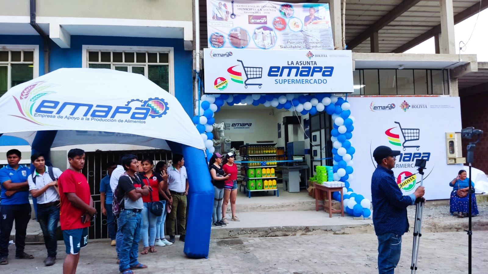 Emapa inaugura supermercado en La Asunta