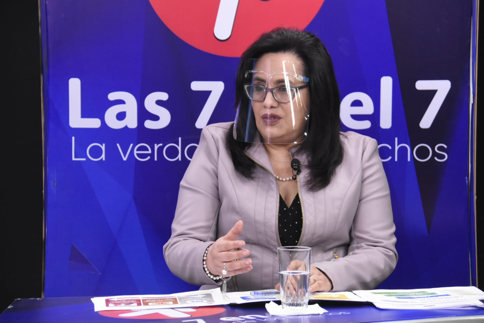 Viceministra de Pensiones y Servicios Financieros: Se garantiza la devolución de aportes a las AFP con liquidez de Bs 3.923 millones