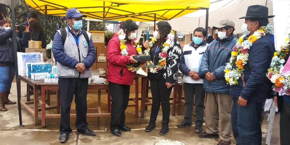 Instalan feria de atención gratuita en cinco redes de salud con más de 20 especialidades en la ciudad de El Alto