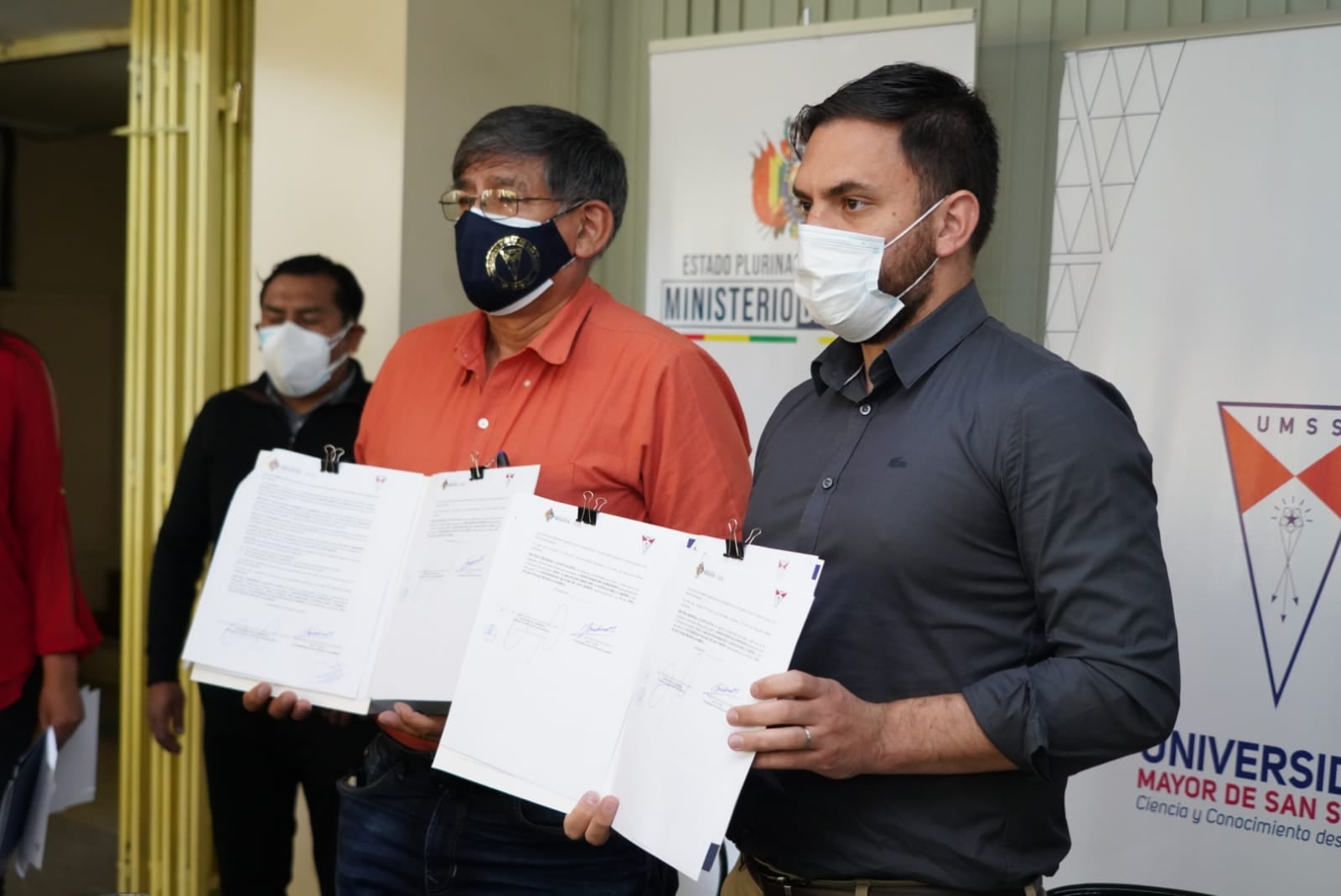 Universitarios de la UMSS podrán hacer sus pasantías y trabajos dirigidos en el Ministerio de Gobierno