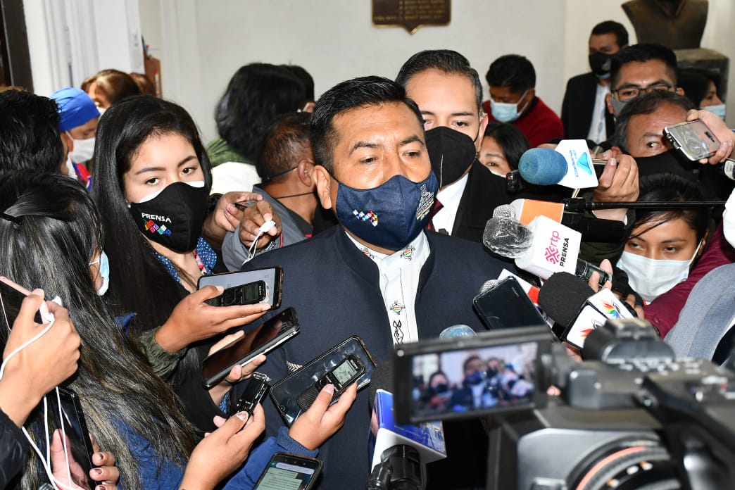 Presidente de Diputados advierte que viaje de la oposición a EEUU atenta contra la soberanía del país