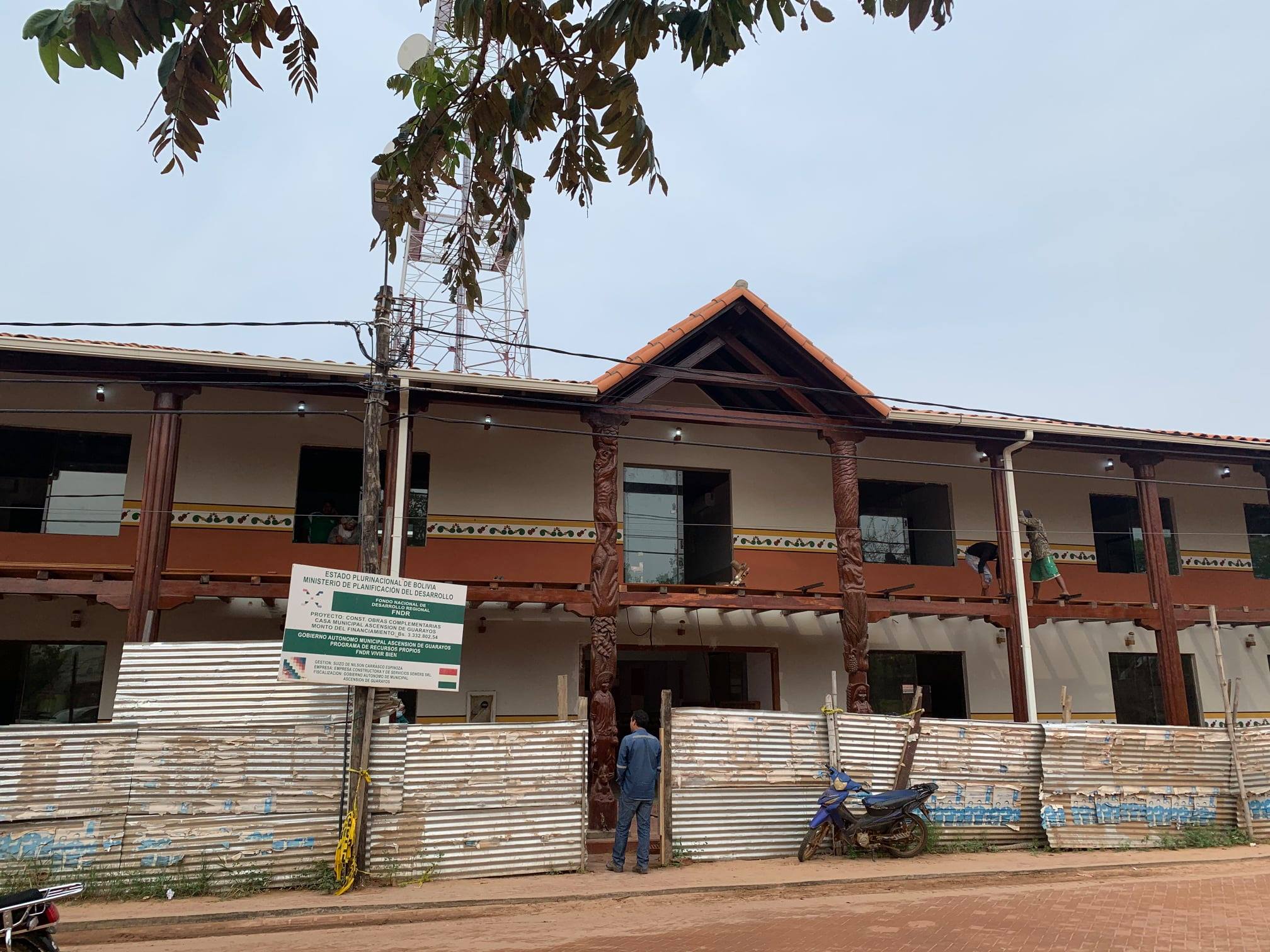 FNDR: Construcción de la Casa de Gobierno Municipal de Ascensión de Guarayos presenta 93% de avance